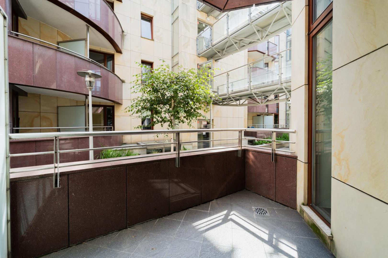 Апартаменты Nice Apart-City Center Krawiecka Вроцлав Экстерьер фото